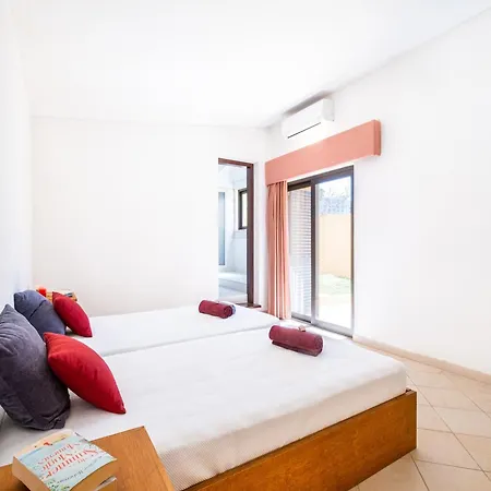 Villa In Albufeira With Private Pool And Garden Albufeira